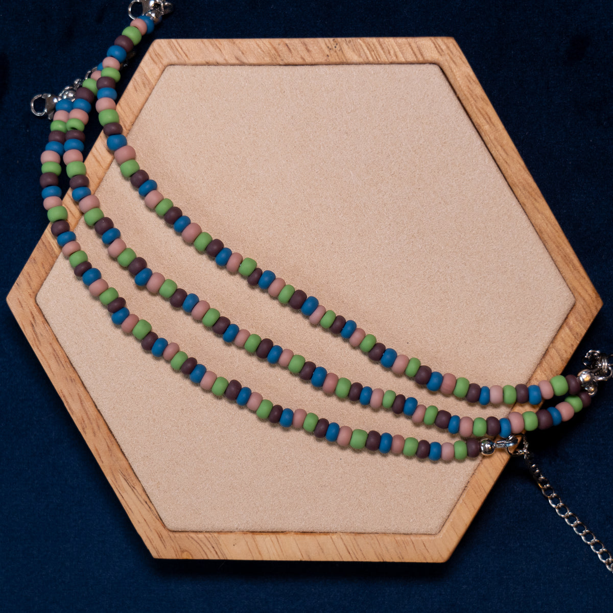 Rocailles bracelet in soft color mix