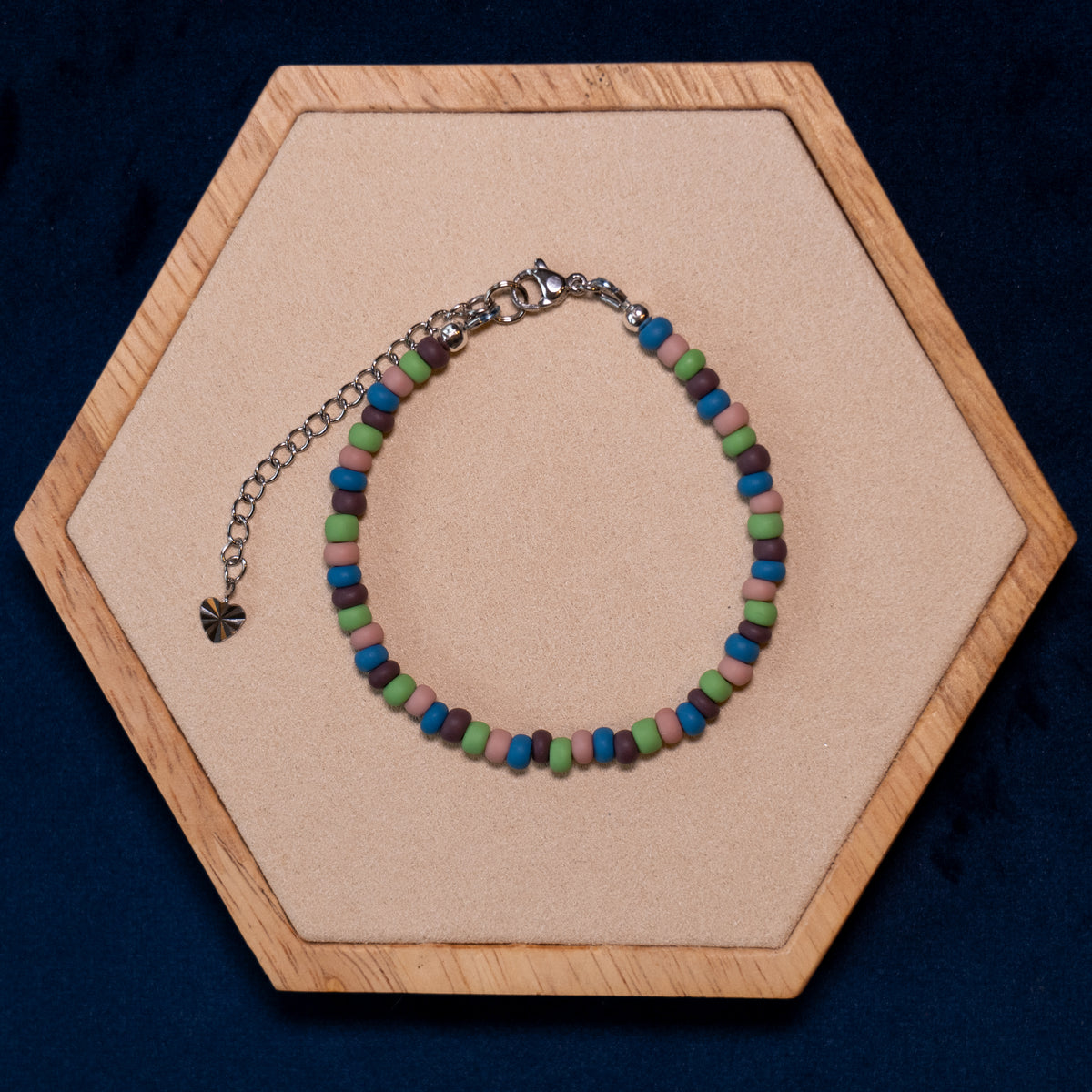 Rocailles bracelet in soft color mix