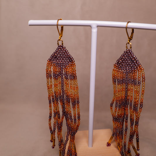 Fringe oorbellen in paars, oranje, bruin en geel