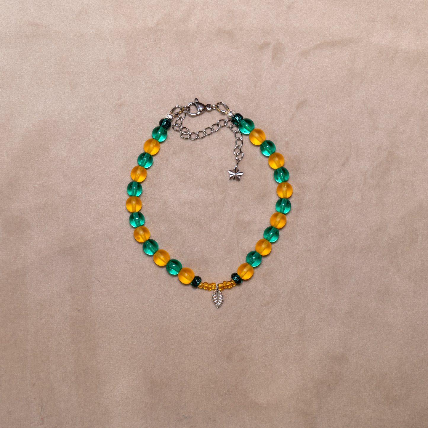 Armband herfst met ronde kralen en rocailles