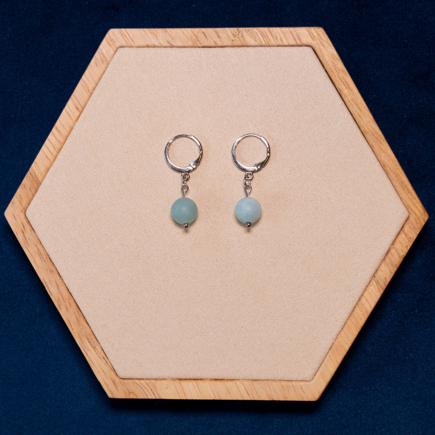 Kleine oorbellen met halfedelsteen kralen