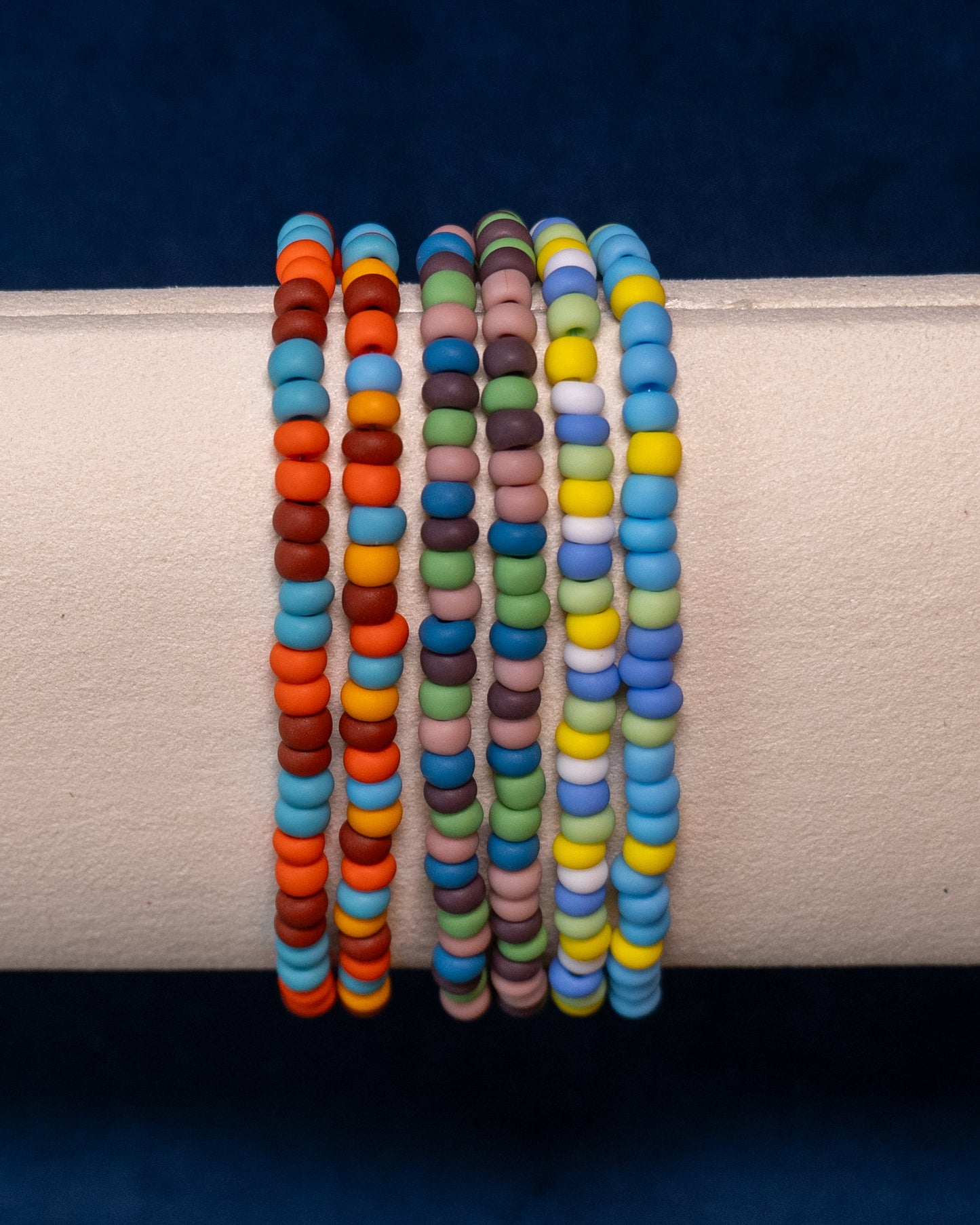 Rocailles armband zachte kleurenmix