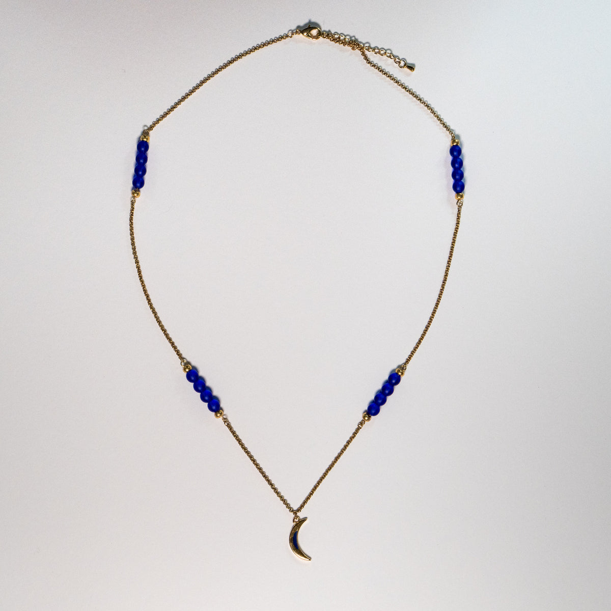 Midnight Moon ketting met maan en donkerblauwe kralen